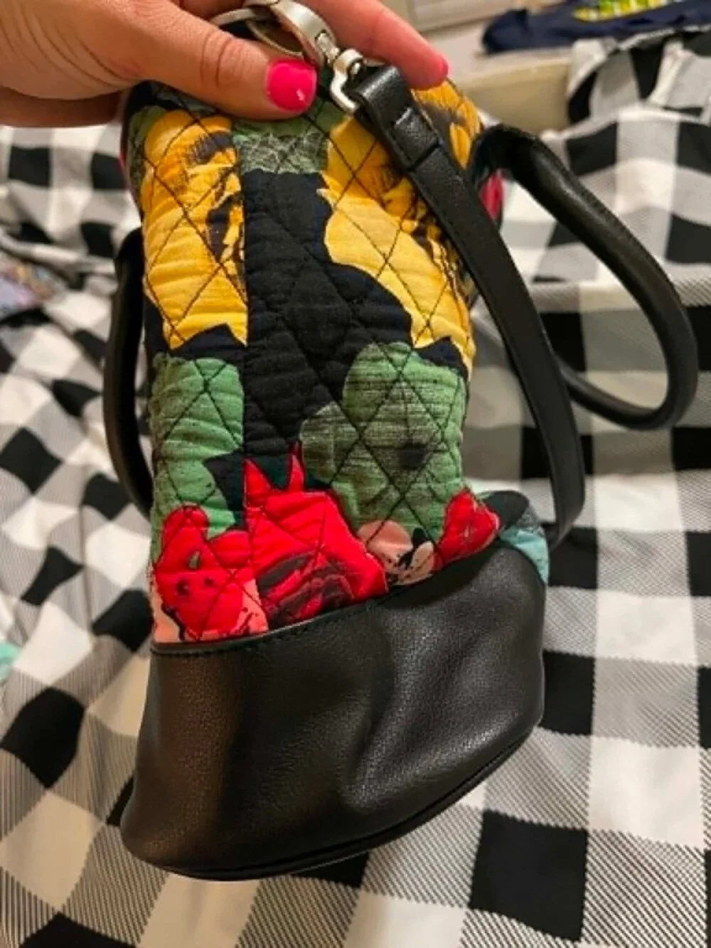 LIKE NEW Vera Bradley Quilted Cotton Satchel, Roses and Butterflies 14" x 10 - Picture 12 of 14